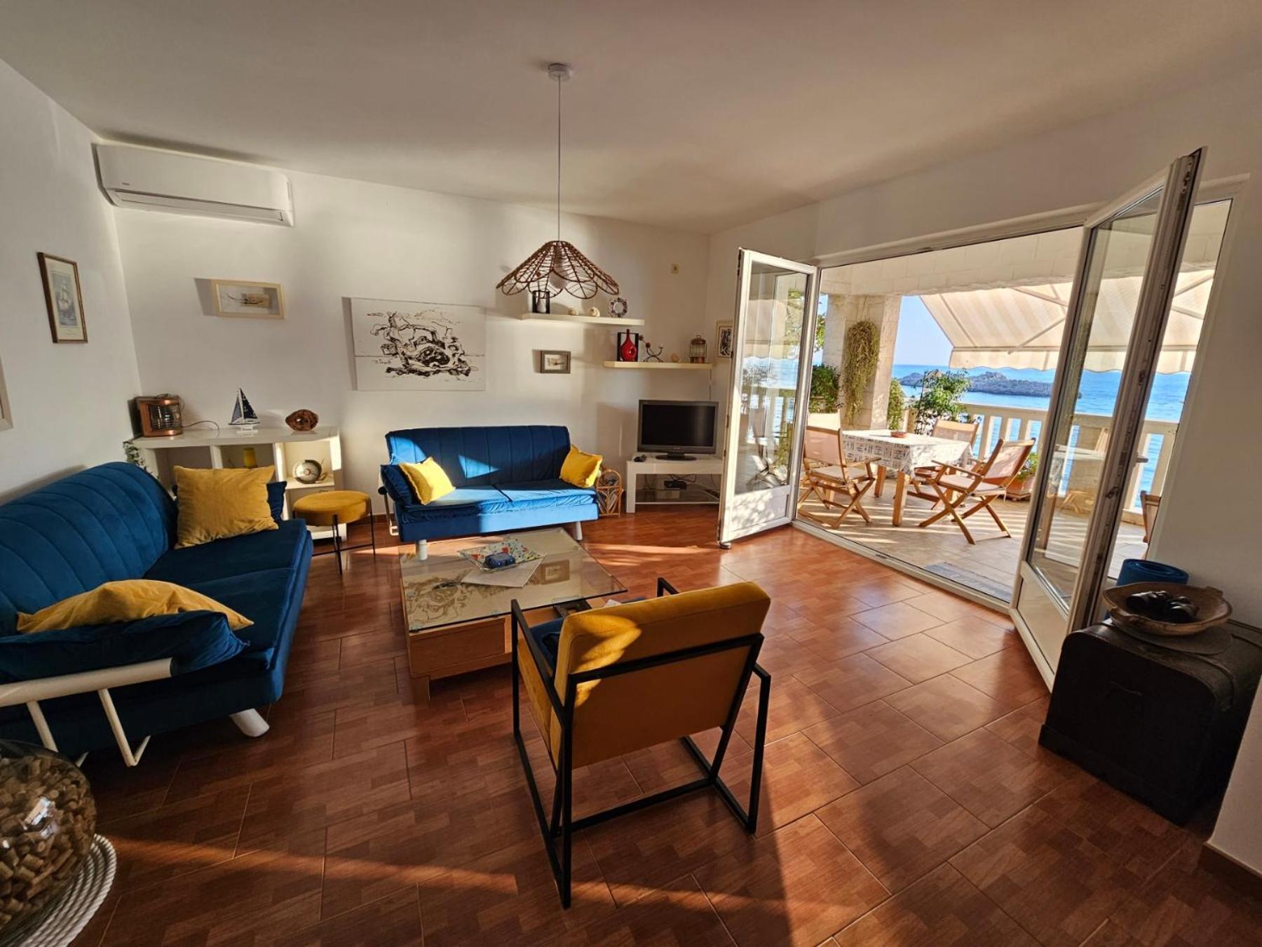 Beachfront First Line View สเวติ สเตฟาน ภายนอก รูปภาพ